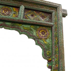 Arco antiguo tallado y policromado 