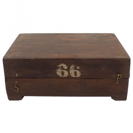 Guardacartas. Caja madera antigua número