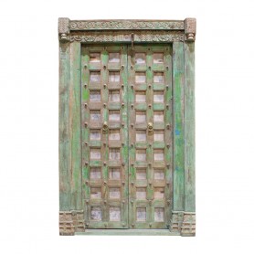 Puerta antigua cuarterones verde