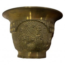 Almirez antiguo de bronce con grabado