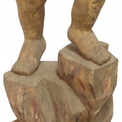 Figura de madera de niño